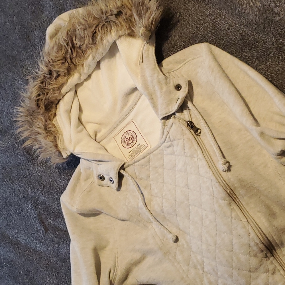 S.O. Misses Cream Hoodie. Size Medium